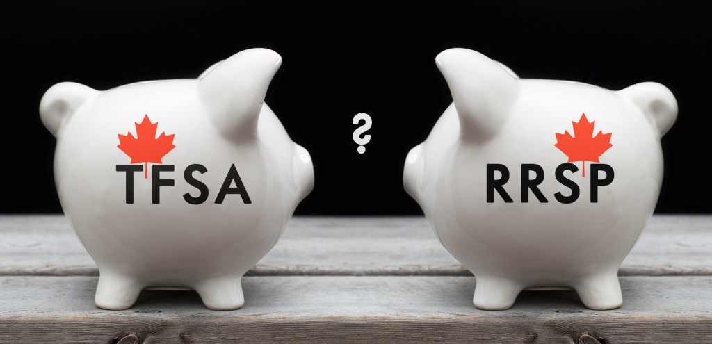 Two white piggy banks facing each other. One with TSFA & red maple leaf, the other with RRSP and red maple leaf